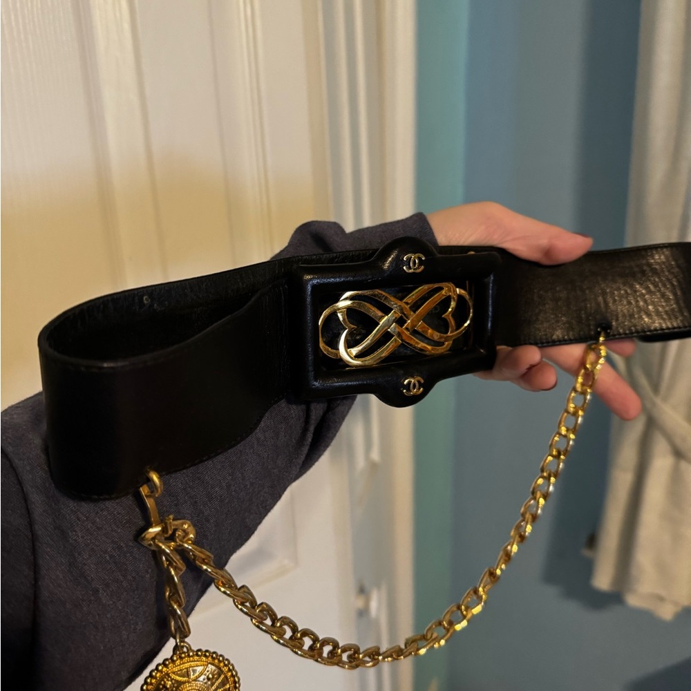 Chanel Black and Gold Women's Belt